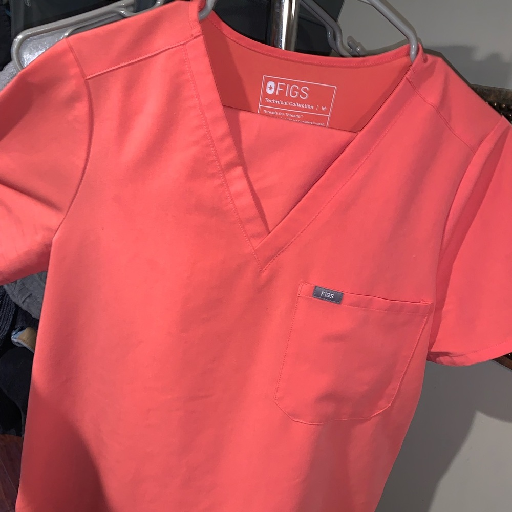 Figs scrub set (Hot Coral)